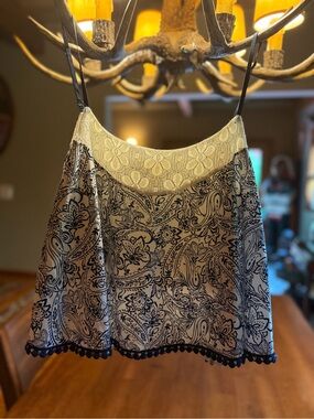 Miin Navy & Cream Paisley Lace-Trim Cami Crop 2 Layer Blouse Top